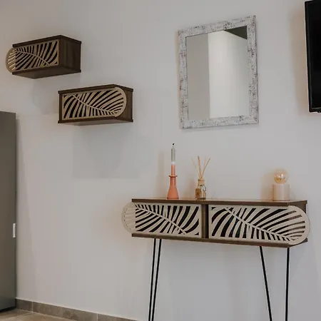 Pearl Apartel * Volos