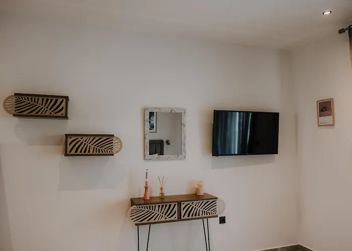 Pearl Apartel Apartment